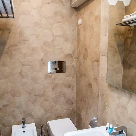 Domus Donnaregina * 那不勒斯