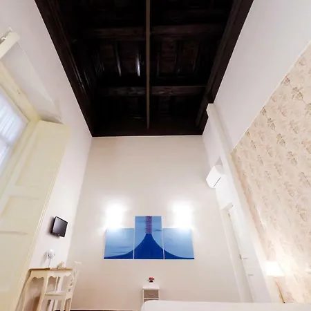 Domus Donnaregina Naples